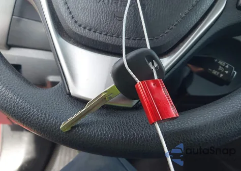 2016 Toyota Corolla Le z USA, uszkodzony, nr VIN 2T1BURHE0GC630618